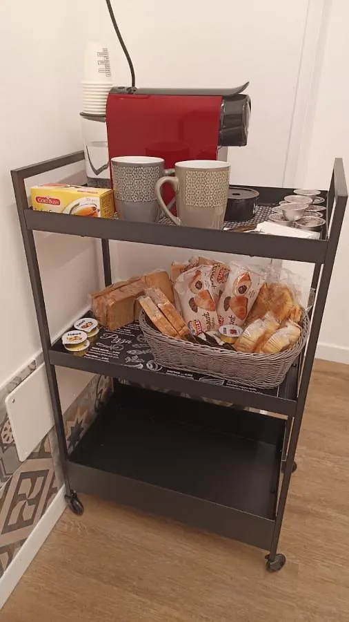 Appartamento Maison Ventimiglia 83 Aeroporto di Catania Fontana Rossa